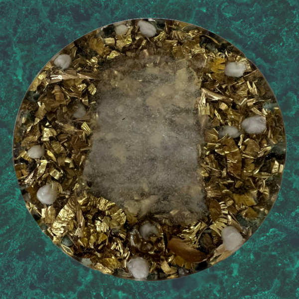 Emerald Essence Dome Orgonite - Image 4