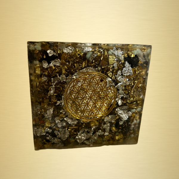 Ruby Gold Pyramid Orgonite - Image 6